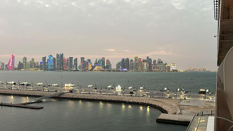 "Es geht darum, die G&auml;ste zu beruhigen": F&uuml;r die Reiseveranstalter kommt es angesichts des Kriegs im Nahen Osten auf einen Austausch mit gestrandeten Touristen vor Ort an.