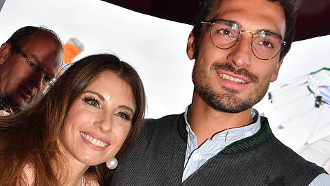 Cathy lernte im Alter von 19 Jahren Mats Hummels kennen. 2015 folgte die Hochzeit, 2018 wurde Sohn Ludwig geboren, 2021 kam es zur Trennung.