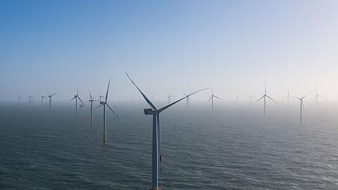 Windkraftanlagen sind ein Teil des Geschäfts von RWE. (Archivbild) Windkraftanlagen sind ein Teil des Geschäfts von RWE. (Archivbild)