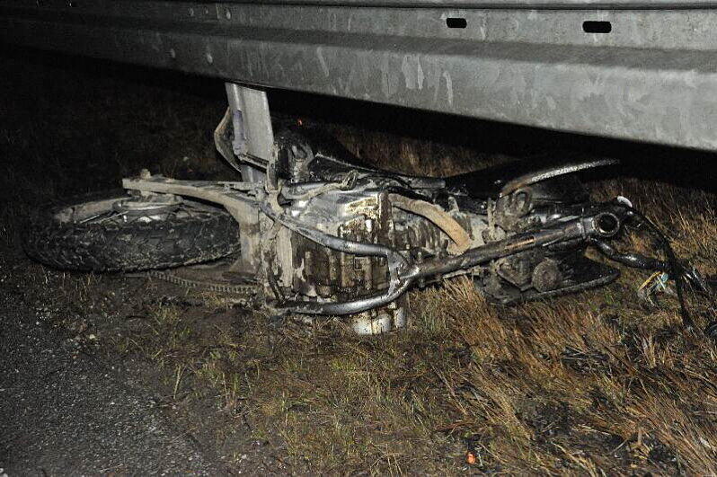 Horror-Crash: 16 Jahre alter Motorradfahrer tödlich verunglückt - Bayern - Abendzeitung München