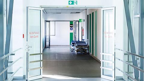 Die Lage in den Münchner Notaufnahmen ist teils dramatisch – das liegt vor allem am mangelnden Personal. (Symbolbild)