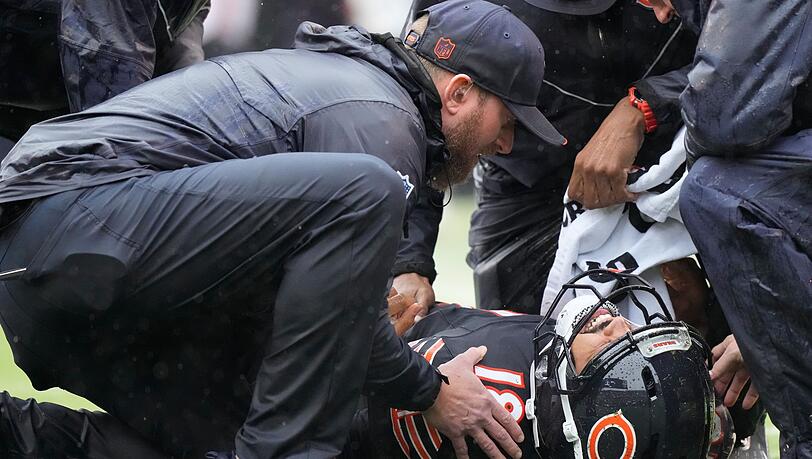 Eine Verletzung von Caleb Williams machte den Spieltag für Fans der Chicago Bears besonders bitter. Eine Verletzung von Caleb Williams machte den Spieltag für Fans der Chicago Bears besonders bitter.