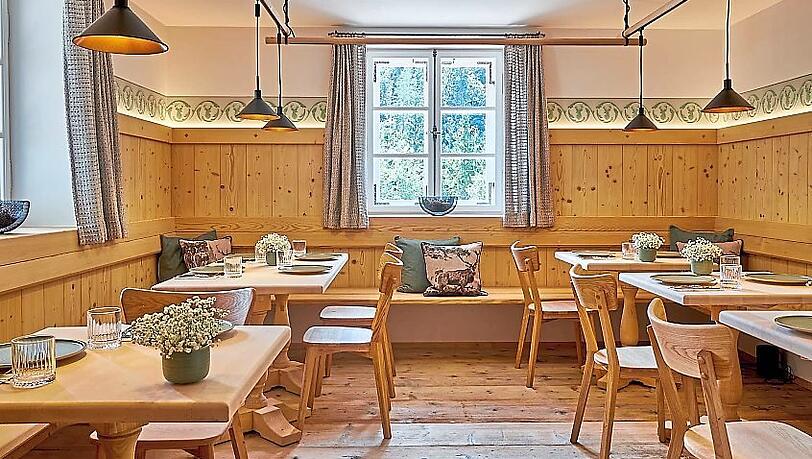 Ein Blick ins Innere des Forsthauses Valepp.