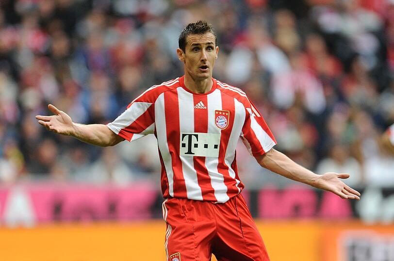 Februar 2009 - Sieg Bayern: Miroslav Klose war beim 3:1 Heimsieg noch doppelter Torschütze. 0:1 Valdez (2.); 1:1 Zé Roberto (24.); 2:1 Klose (88.); 3:1 Klose (90.)