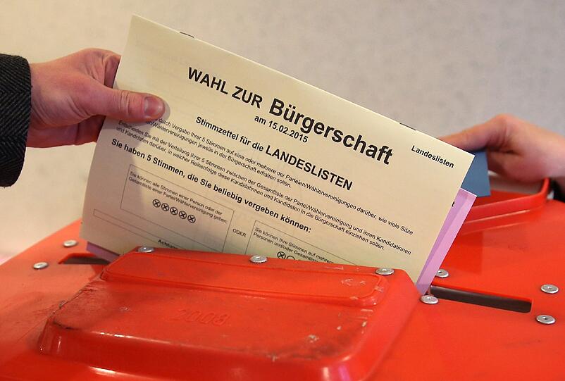 Bilder von der Wahl in Hamburg