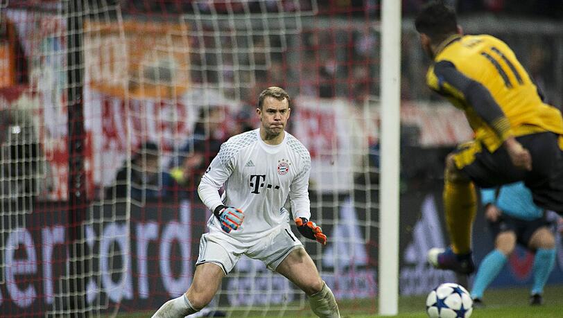 Manuel Neuer: Note 3. Im Elfmeterpech: Parierte Sanchez’ Versuch, dann war er machtlos gegen den Nachschuss (30.). Verhinderte das 1:2 gegen Özil (45.). Zog mit seinem 69. Europacupspiel für die Bayern mit Franz Beckenbauer gleich. Manuel Neuer: Note 3. Im Elfmeterpech: Parierte Sanchez’ Versuch, dann war er machtlos gegen den Nachschuss (30.). Verhinderte das 1:2 gegen Özil (45.). Zog mit seinem 69. Europacupspiel für die Bayern mit Franz Beckenbauer gleich.
