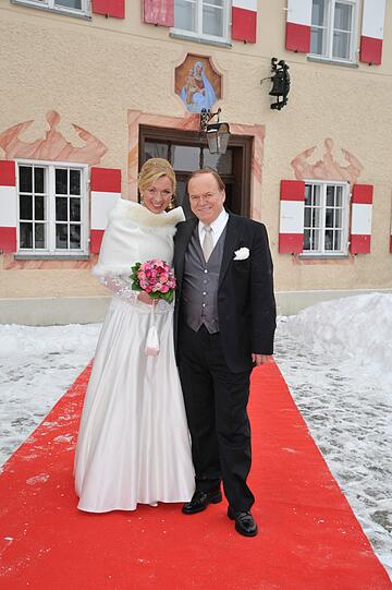 Die Traumhochzeit von Star-Koch Winkler und seiner Denise - sehen Sie hier die wunderschönen Bilder aus dem zugeschneiten Aschau.