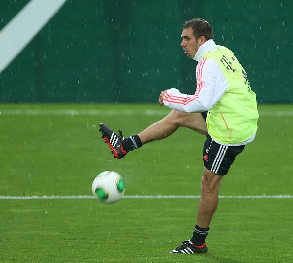 Bayern gegen Stuttgart. Die letzten Vorbereitungen vor dem Pokalendspiel in Berlin laufen. Hier sind die Bilder von der Trainingseinheit am Freitag.