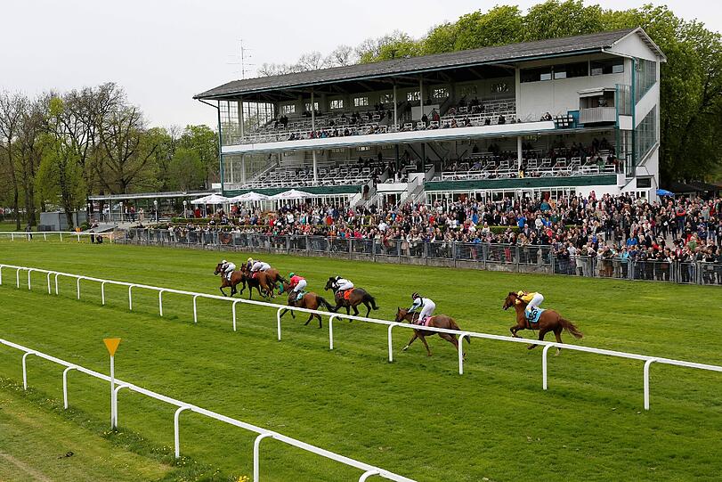 Es geht wieder los in Riem: Heute fand der tradiotionelle Aufgalopp statt.
