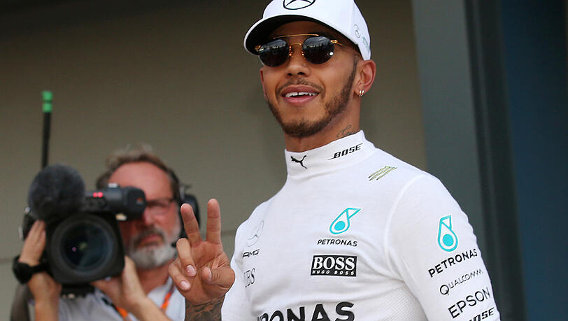 Beim Großen Preis von China wird Mercedes-Pilot Lewis Hamilton von der Pole Position starten. Beim Großen Preis von China wird Mercedes-Pilot Lewis Hamilton von der Pole Position starten.