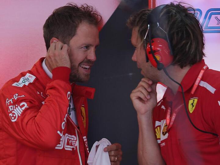 Auf der Rennstrecke von Spielberg in Österreich konnte Sebastian Vettel (l) noch nie gewinnen.