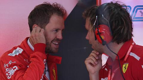 Auf der Rennstrecke von Spielberg in Österreich konnte Sebastian Vettel (l) noch nie gewinnen.