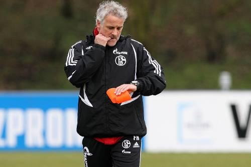 Seine Zeit auf Schalke ist bald abgelaufen: Trainer Fred Rutten