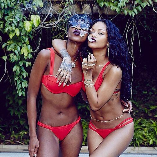 Rihanna im Brasilien-Urlaub.