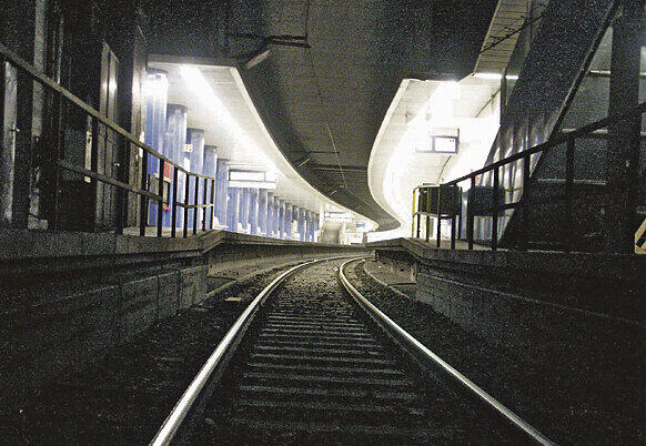 Blick in die Tunnel-Röhre der S-Bahn.