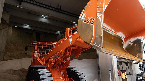 Die Millionenmetropole r&uuml;stet sich f&uuml;r einen heftigen Wintersturm.