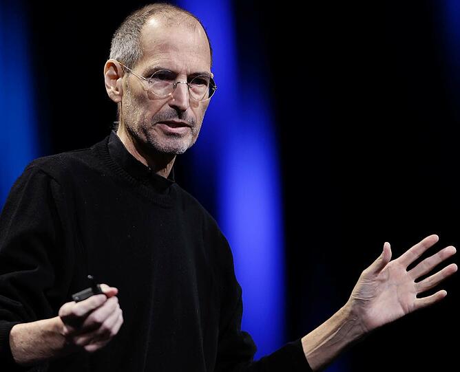 Bei Apple-Boss Steve Jobs gab es kein Comeback: Er starb im Oktober 2011, nachdem er sich aus dem Geschäft zurückgezogen hatte. Die Trauer bei den Fans war groß.
