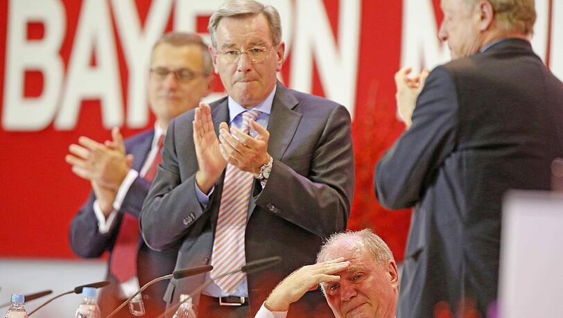 Brach während der Jahreshauptversammlung der Bayern im vergangenen Jahr in Tränen aus: Ex-Präsident Uli Hoeneß. Brach während der Jahreshauptversammlung der Bayern im vergangenen Jahr in Tränen aus: Ex-Präsident Uli Hoeneß.