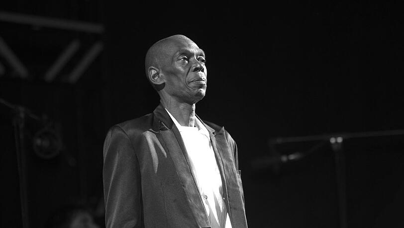 Maxi Jazz ist mit 65 Jahren verstorben.