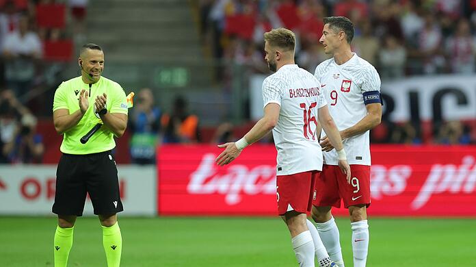 Jakub Blaszczykowski hat sein letztes L&auml;nderspiel absolviert und wurde emotional verabschiedet.