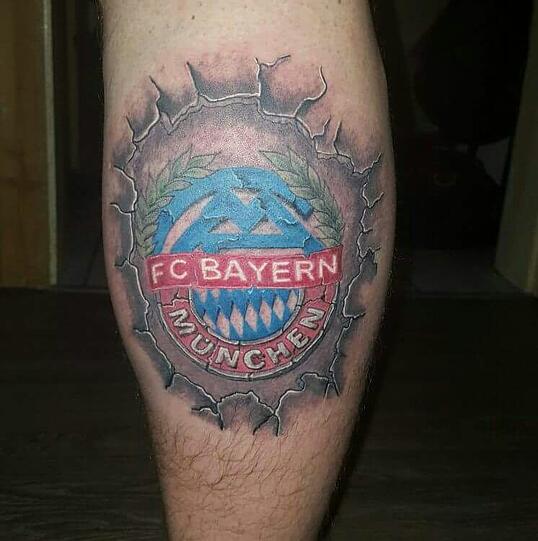 Fan-Liebe, die unter die Haut geht! Die besten FC-Bayern-Tattoos der AZ-Leser...