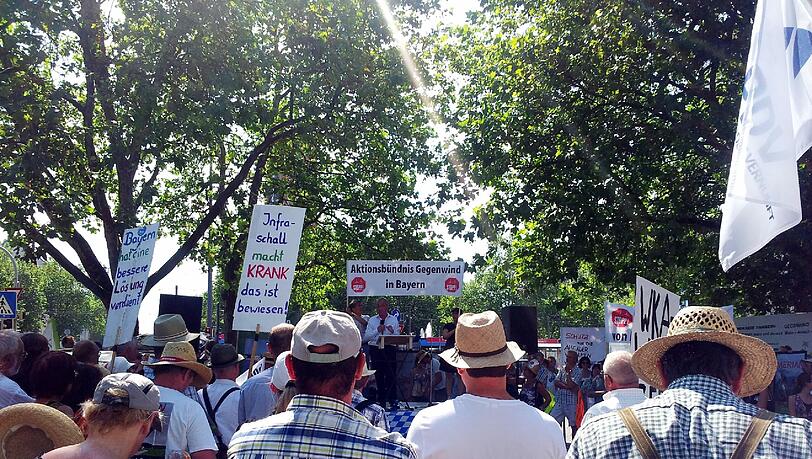 Die Demo am Sendlinger-Tor-Platz. Die Demo am Sendlinger-Tor-Platz.