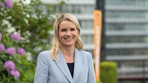 Die frühere Hornbach-Managerin Karin Dohm soll künftig das Finanzressort bei der Deutschen Bahn leiten. (Archivbild)