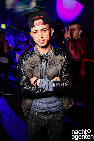 Klicken Sie sich durch die Partybilder aus den Münchner Clubs von Samstagabend. Finden Sie sich wieder?