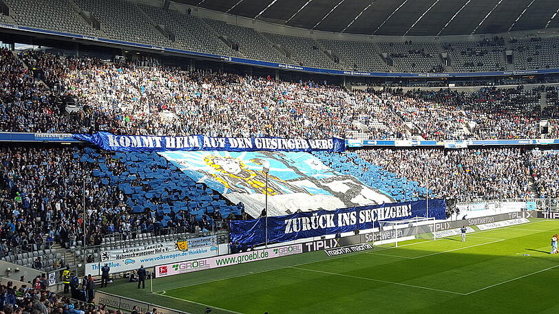 Raus aus der Arena, zurück ins Grünwalder: Die Fans des TSV 1860 hatten im Heimspiel gegen den 1. FC Nürnberg eine klare Botschaft loszuwerden.