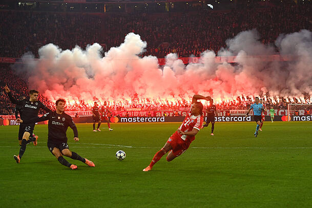 Die Pyro-Aktion gegen Sporting Lissabon hatte eine saftige Strafe durch die Uefa zur Folge.