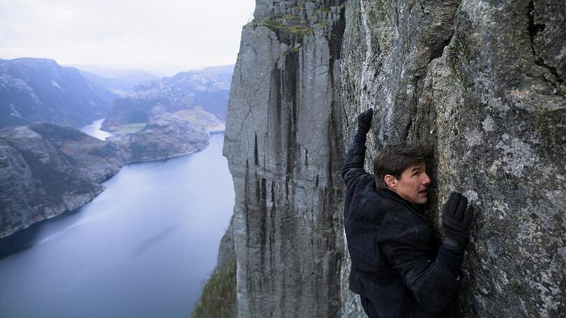 Tom Cruise als Ethan Hunt in einer Szene des Films "Mission: Impossible - Fallout". Der Film kommt am 2. August in die deutschen Kinos.