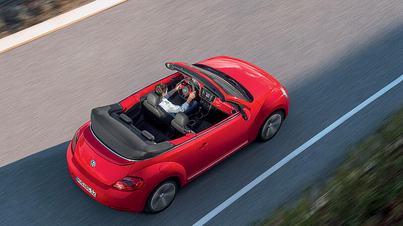 Der letzte Offene aus Wolfsburg: Das Beetle Cabrio macht mit offenem Dach eine gute Figur.