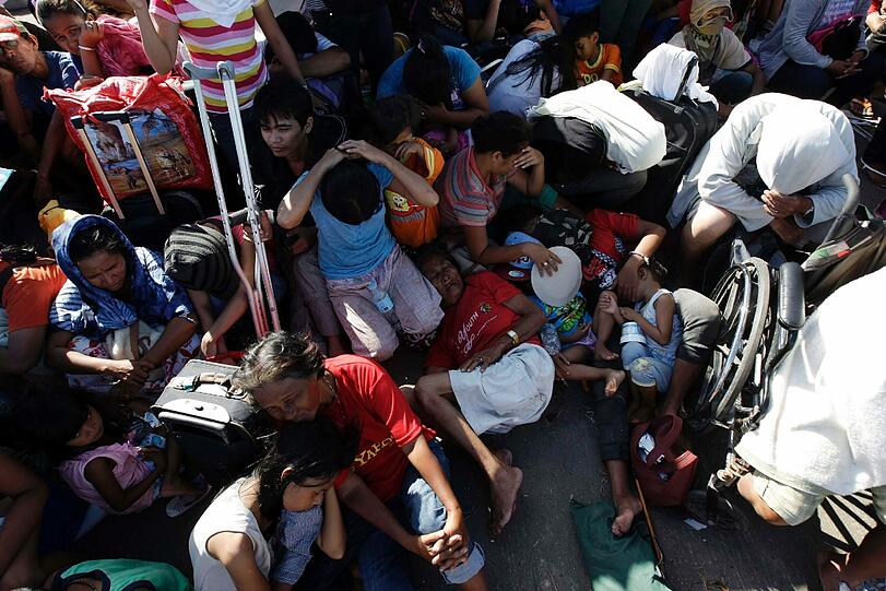 Das Elend auf den Philippinen steigt ins Unermessliche. Jetzt sind auch Hilfsgüter und Ärzte aus Bayern auf dem Weg in die Krisenregion.
