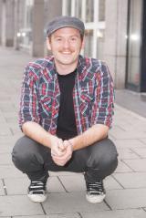 Schauspieler Norbert Ortner (26): Ich wünsche mir körperliche Gesundheit für mich und meine Freunde und die Familie. Außerdem wär&rsquo;s toll, mehr Zeit für alte Schulfreunde zu finden. Und ich wünsche mir eine neue günstigere Wohnung in der Innenstadt und eine Disco, in der ausschließlich Old School HipHop gespielt wird und ganz viele reizvolle Rollen für mich. Das ist ja schon ein ordentlicher Batzen.&ldquo;
