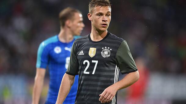 Am 29. Mai 2016 hatte Joshua Kimmich seinen ersten Einsatz in der A-Nationalmannschaft. Am 29. Mai 2016 hatte Joshua Kimmich seinen ersten Einsatz in der A-Nationalmannschaft.