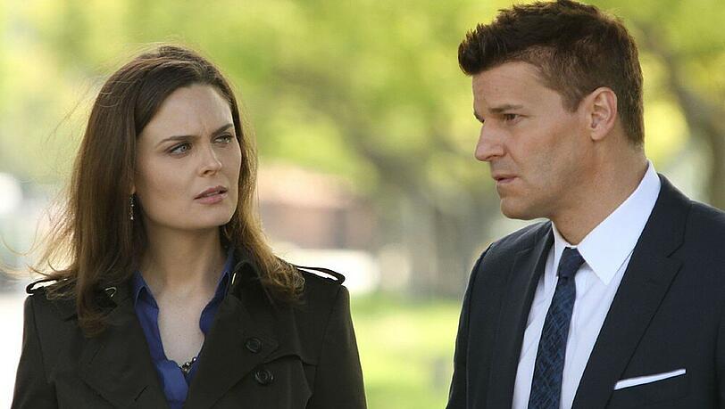 Müssen sich Brennan (Emily Deschanel) und Booth (David Boreanaz) bald mit kopflosen Reitern herumschlagen?