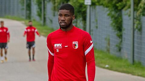 Augsburgs Kevin Danso.