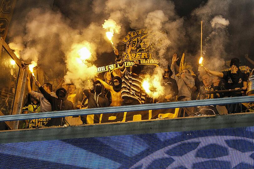 Weitere Bilder aus dem Fan-Block vom Spiel zwischen RSC Anderlecht und Borussia Dortmund