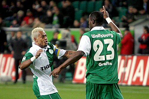 Brasilianische Freude: Wolfsburgs Marcelinho (l.) und Grafite