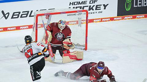 Das deutsche Eishockey-Nationalteam war zum Auftakt des Deutschland Cups gegen Lettland klar besser
