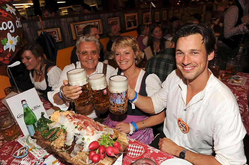 Bei diesem Lächeln schmelzen die Damen dahin: Florian David Fitz