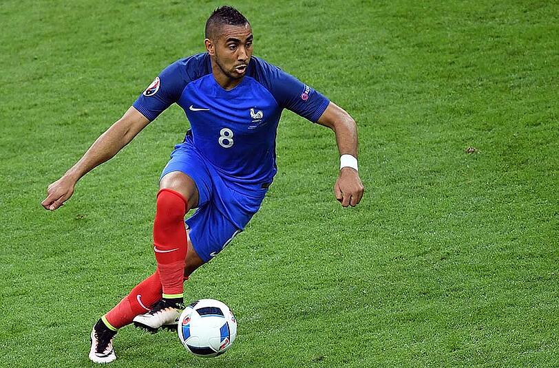 Dimitri Payet schießt den EM-Gastgeber mit einem Traumtor zum Sieg über Rumänien.