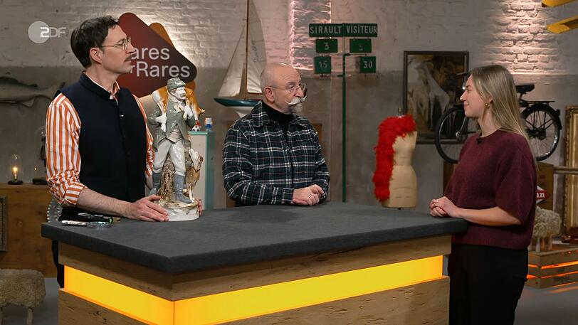 Für die Figur "Jäger mit Rehbock" von Royal Dux erhoffte sich Rebecca 100 Euro. Für die Figur "Jäger mit Rehbock" von Royal Dux erhoffte sich Rebecca 100 Euro.