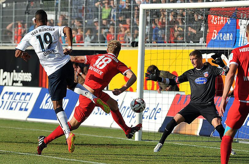 Zuerst durften die Löwen jubeln: In der 13. Minute brachte Rubin Okotie den TSV 1860 mit 1:0 in Führung.