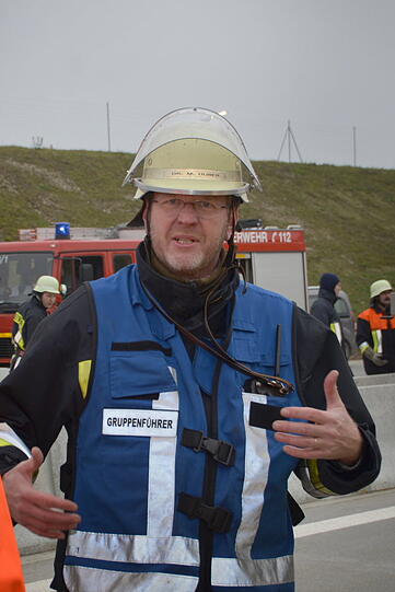 Bilder von einer Großübung auf der A94 bei Wimpasing Nähe Ampfing 2013 mit Huber als Gruppenführer.