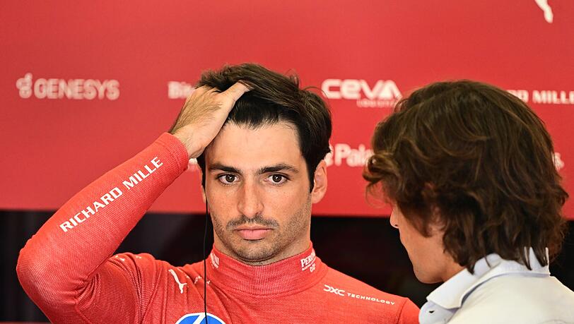 Noch ist unklar für welchen Rennstall der Spanier Carlos Sainz kommende Saison antritt.