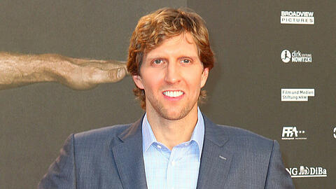 Bei Dirk Nowitzki läuft zur Zeit alles wie am Schnürchen. Sehen Sie hier Dirk Nowitzki bei der Arbeit