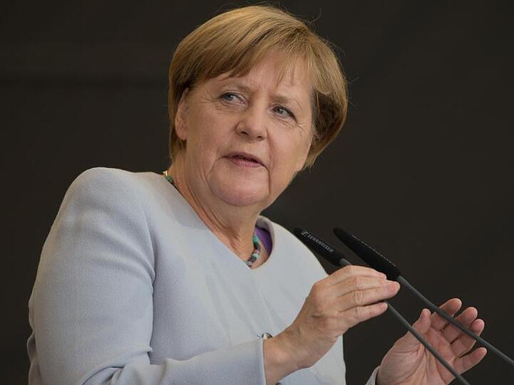 Merkel kommt am Abend mit führenden Koalitionspolitikern zusammen.