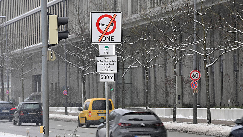 Eines der Schilder zum Diesel-Verbot in der Stadt.