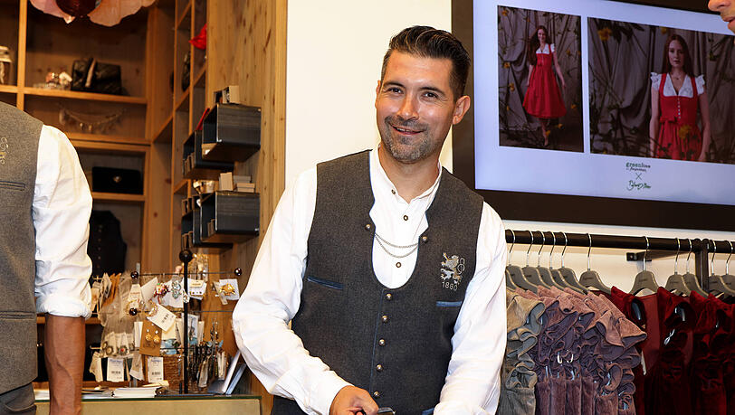 Freut sich auf das Treffen mit Oberb&uuml;rgermeister Dominik Krause im Hacker-Zelt: 1860-Trainer Alper Kayabunar.